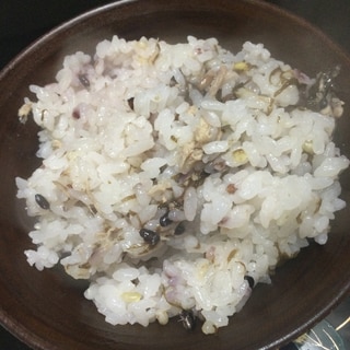 もずくとツナで炊き込みご飯